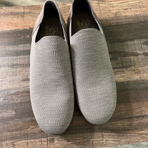 Skechers Tan Loafers